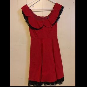 Hot Topic Pin Up Red dress size 6